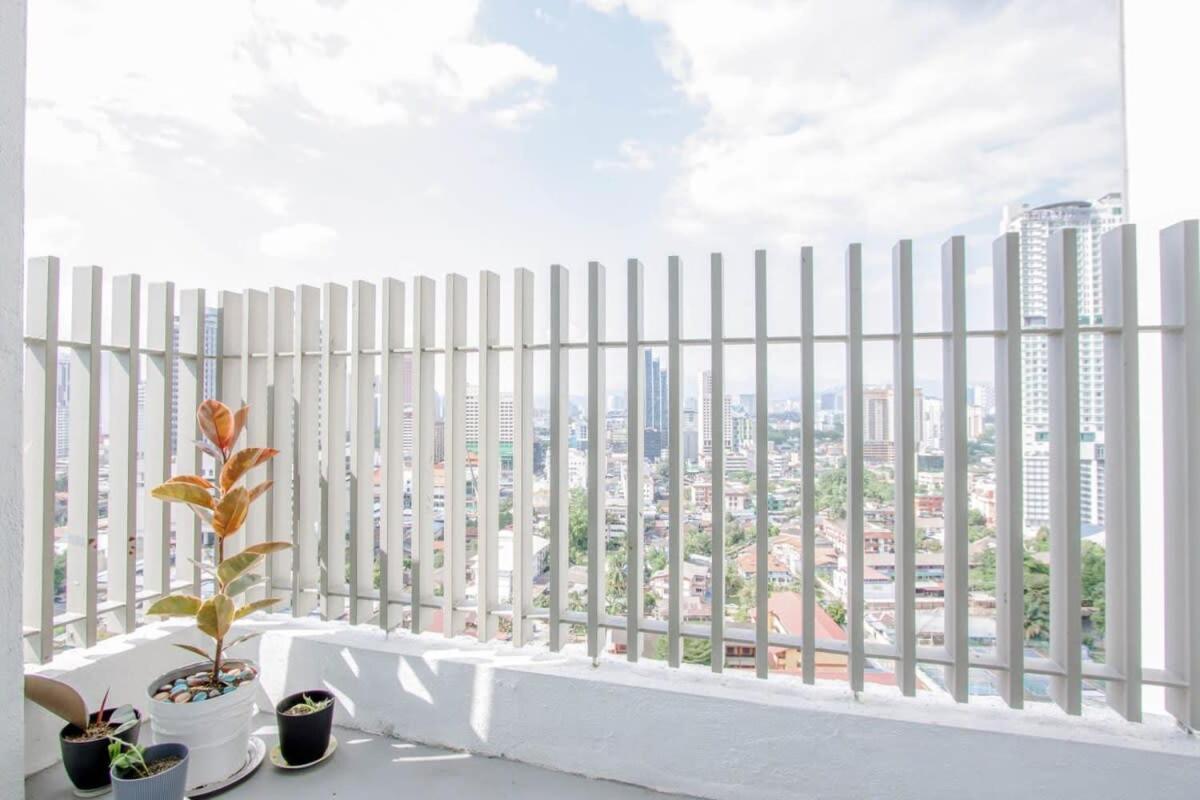 Pangsapuri Bauhaus Elegance- A Modern Take On Light & Shadow Kuala Lumpur
